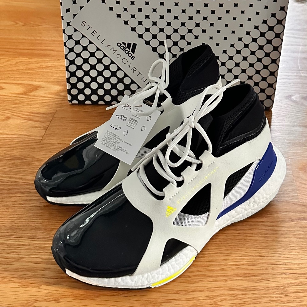 adidas by Stella McCartney aSMC Ultraboost 21 Sneakers (8.5)